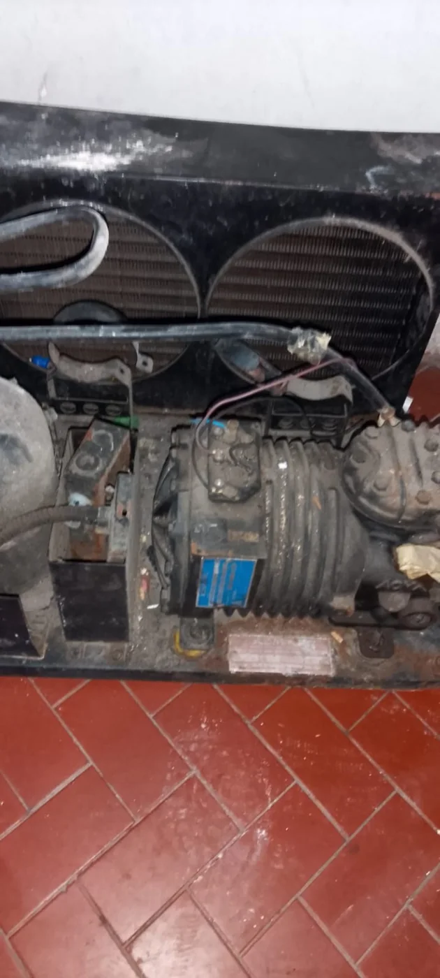 Refrigeración comercial · motocompresor y condensador